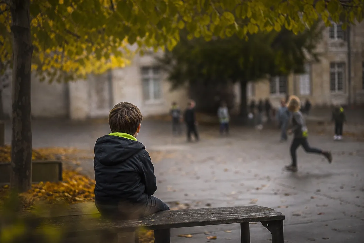 TOP 5 des astuces pour aider un enfant timide à se faire des amis à l'école