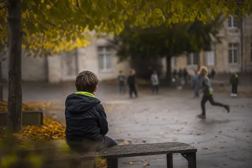TOP 5 des astuces pour aider un enfant timide à se faire des amis à l'école